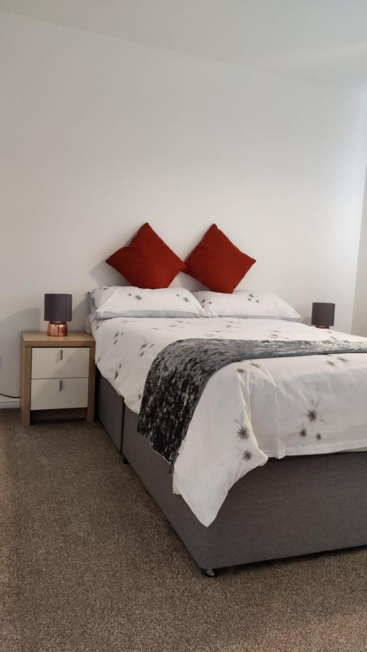2 Bed Solihull Near Nec Airport, Jlr, Resort Wrld Exterior photo